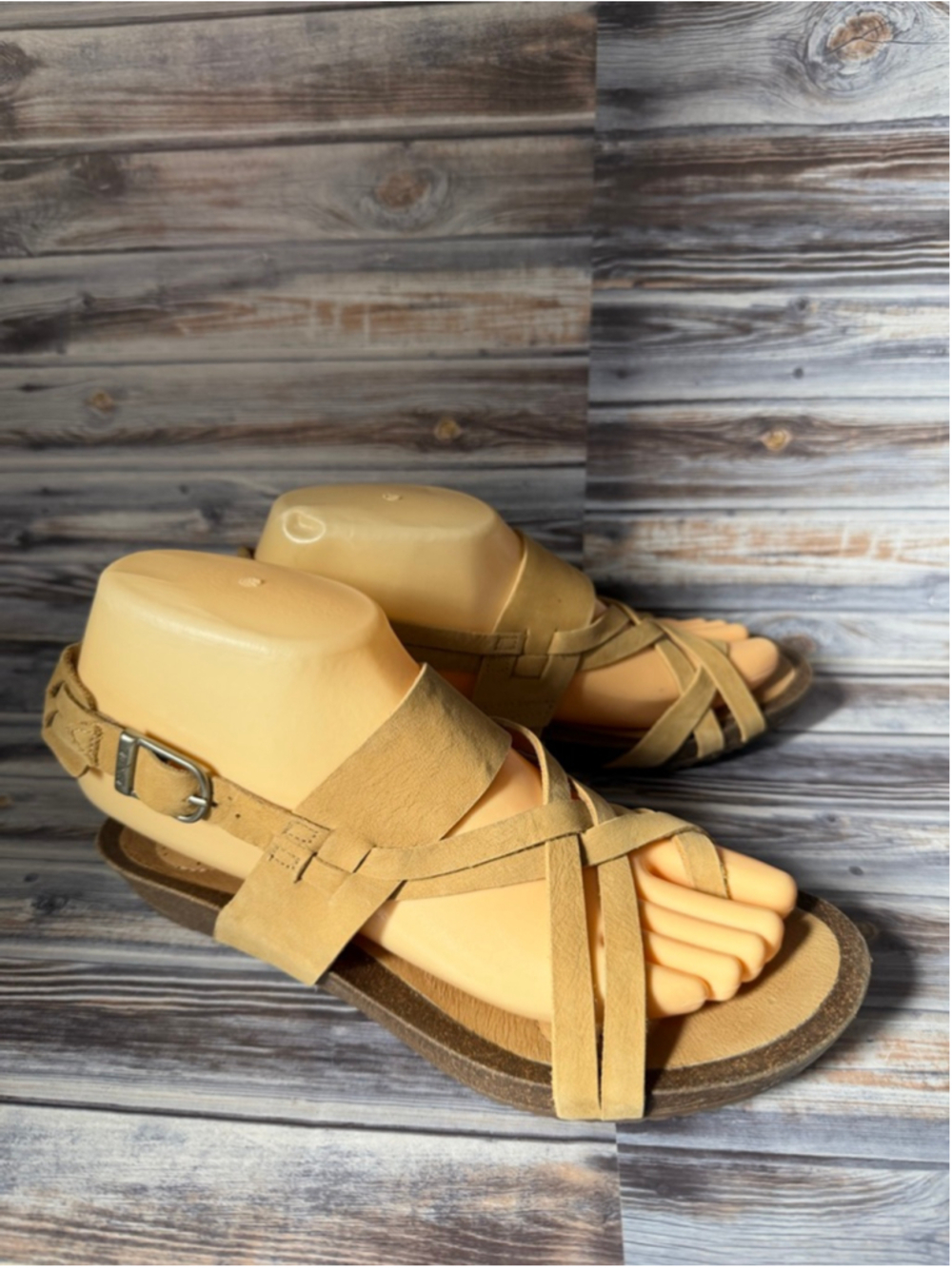 Teva Women Ysidro Extension tan leather strappy comfort sandals 7.5